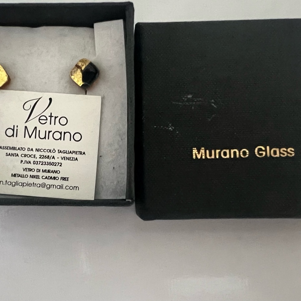 MURANO Glass Necklace & Earrings Black & Gold Detail - Picture 7 of 10